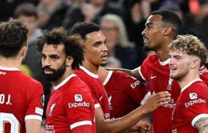 محمد صلاح يقود تشكيل ليفربول لمواجهة مانشستر سيتي في قمة الدوري الإنجليزي