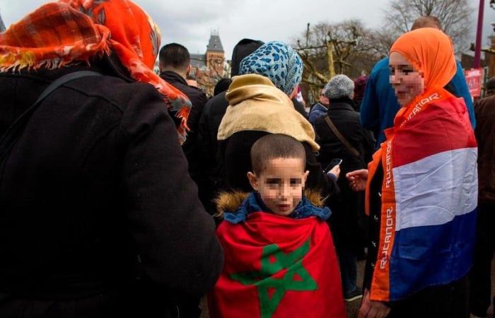 "كتاب أبيض" لمغاربة العالم يطالب بحماية الهوية والدعم في مناطق الحروب