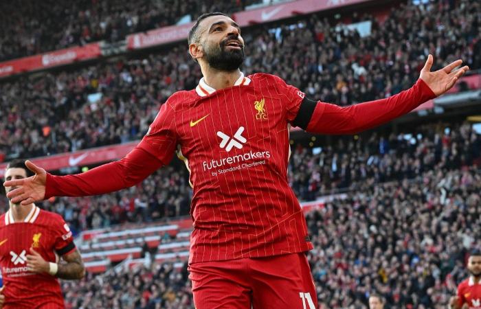 "مبروك
      للملك
      المصري"..
      هل
      جدد
      محمد
      صلاح
      عقده
      مع
      ليفربول؟