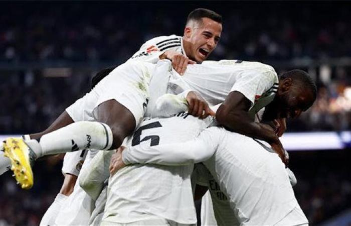 ريال مدريد يقتنص وصافة الدوري الإسباني بالفوز على إشبيلية برباعية.. فيديو