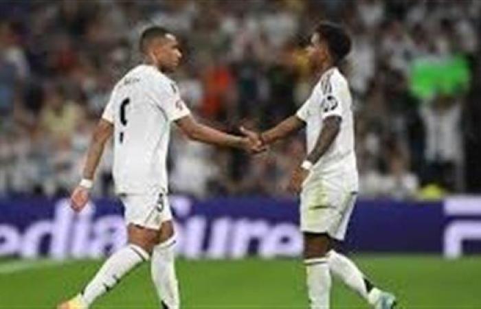 الدوري الإسباني| مبابي ورودريجو يقودان هجوم ريال مدريد أمام إشبيلية